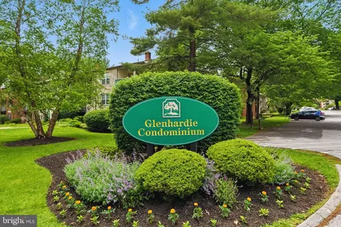 356 Drummers Ln #356, Wayne, PA 19087