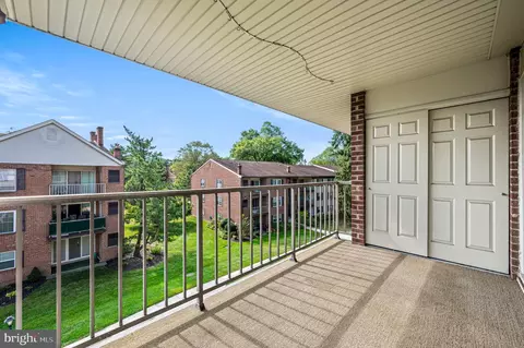 Exterior - 356 Drummers Ln #356, Wayne, PA 19087 photo 1 of 8