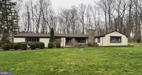 104 Unicorn Ln, Kennett Square, PA 19348
