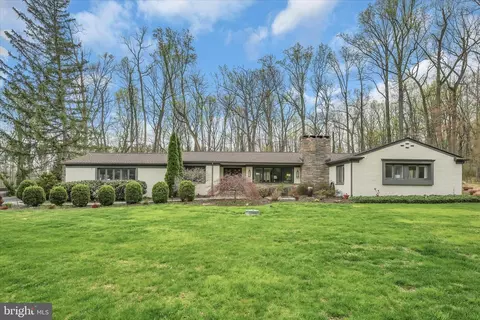 104 Unicorn Ln, Kennett Square, PA 19348
