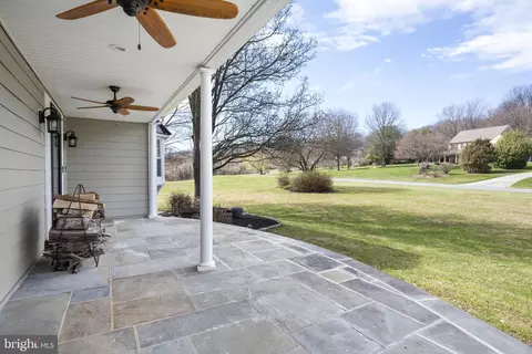 61 Green Pond Ln, Glenmoore, PA 19343