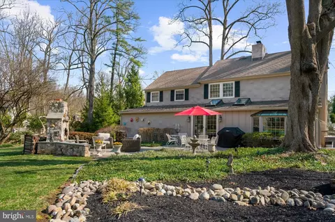 Exterior - 322 Devon State Rd, Devon, PA 19333 photo 9 of 11