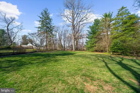 Exterior - 322 Devon State Rd, Devon, PA 19333 photo 6 of 11