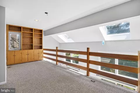 Entry Way - 274 Fox Run, Exton, PA 19341 photo 2 of 2