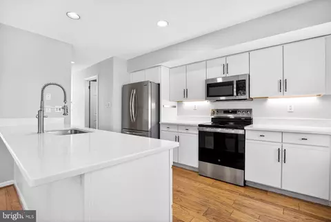 Kitchen - 274 Fox Run, Exton, PA 19341 photo 4 of 4