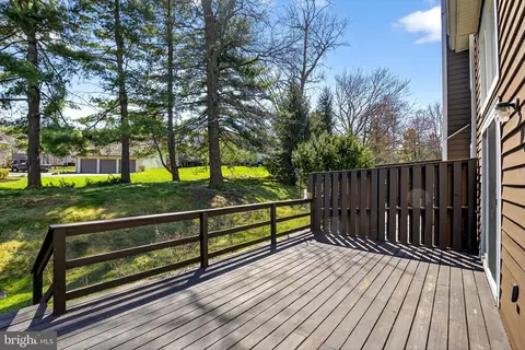 Exterior - 274 Fox Run, Exton, PA 19341 photo 3 of 6