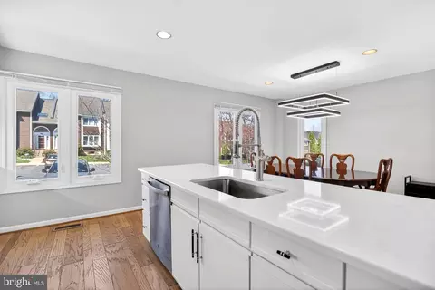 Kitchen - 274 Fox Run, Exton, PA 19341 photo 3 of 4