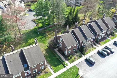 View/Area - 274 Fox Run, Exton, PA 19341 photo 2 of 3