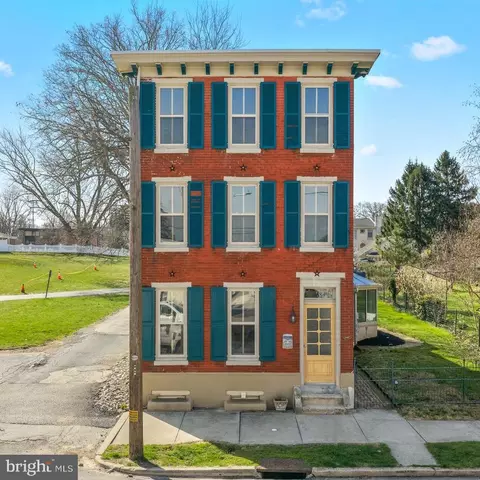 114 Washington Ave, Phoenixville, PA 19460