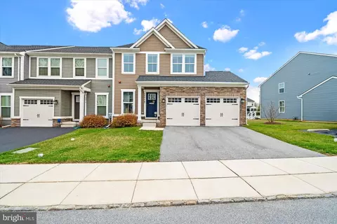 1212 Benjamin Dr, Kennett Square, PA 19348
