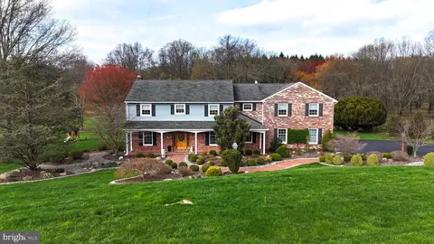 42 Eleanor Dr, Spring City, PA 19475