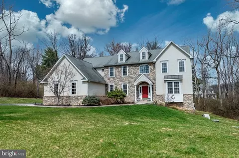 13 Maack Rd, Pottstown, PA 19465