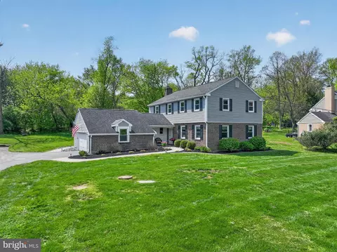 1088 Wood Ln, West Chester, PA 19382