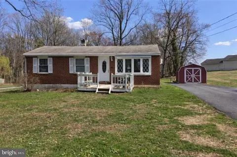 110 Buckwalter Rd, Pottstown, PA 19465