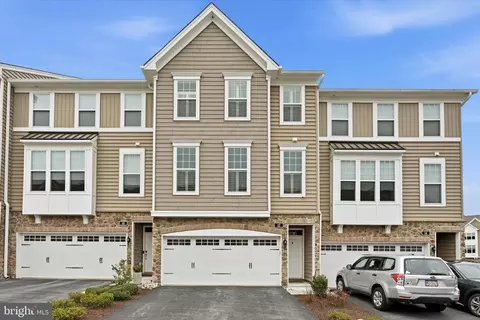 12 Lila Ln, Downingtown, PA 19335