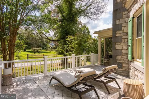 Exterior - 312 S Waterloo Rd, Devon, PA 19333 photo 6 of 14