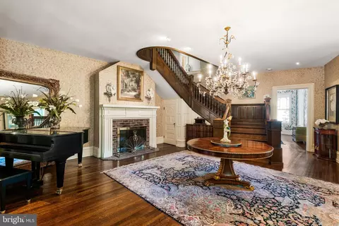 Entry Way - 312 S Waterloo Rd, Devon, PA 19333 photo 8 of 15