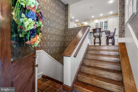 Entry Way - 312 S Waterloo Rd, Devon, PA 19333 photo 13 of 15