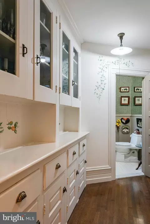 Entry Way - 312 S Waterloo Rd, Devon, PA 19333 photo 10 of 15