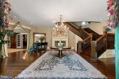 Entry Way - 312 S Waterloo Rd, Devon, PA 19333 photo 6 of 15