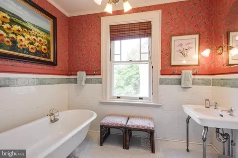 Bath - 312 S Waterloo Rd, Devon, PA 19333 photo 4 of 7