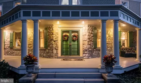 Exterior - 312 S Waterloo Rd, Devon, PA 19333 photo 8 of 14