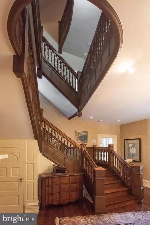 Entry Way - 312 S Waterloo Rd, Devon, PA 19333 photo 7 of 15