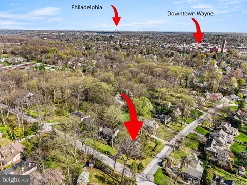 View/Area - 2 Briar Rd, Wayne, PA 19087 photo 2 of 3