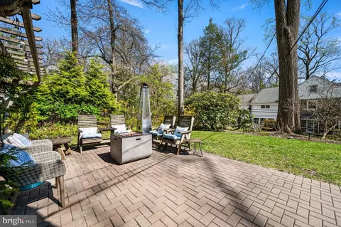 Exterior - 2 Briar Rd, Wayne, PA 19087 photo 4 of 7