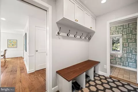 Entry Way - 2 Briar Rd, Wayne, PA 19087 photo 5 of 9