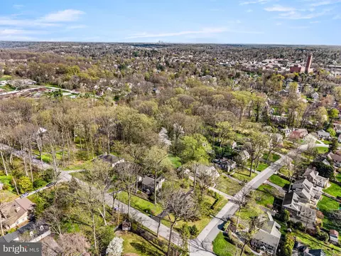 View/Area - 2 Briar Rd, Wayne, PA 19087 photo 3 of 3
