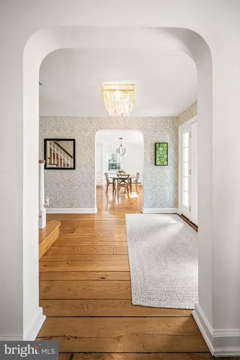 Entry Way - 2 Briar Rd, Wayne, PA 19087 photo 3 of 9