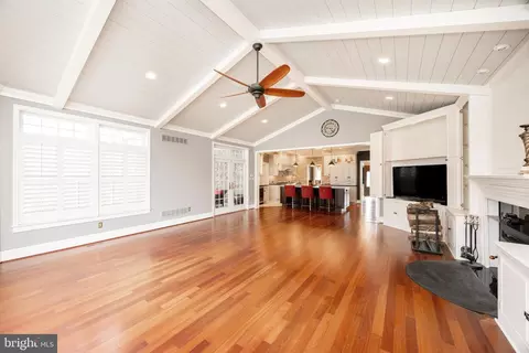 Living - 3 Hunter Dr, Glenmoore, PA 19343 photo 5 of 6