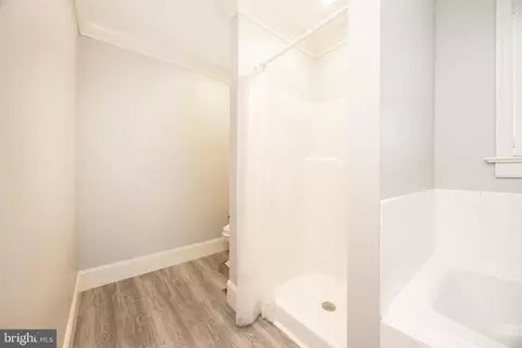 Entry Way - 3 Hunter Dr, Glenmoore, PA 19343 photo 6 of 7