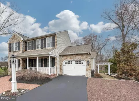 Exterior - 3 Hunter Dr, Glenmoore, PA 19343 photo 2 of 14