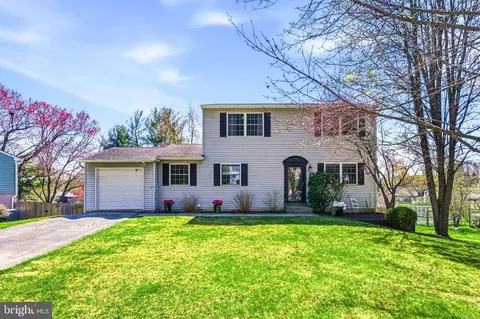 22 Hillcrest Dr, Downingtown, PA 19335