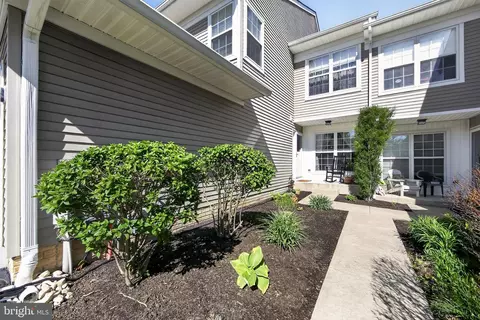 118 Jeffords Ct #1406, Phoenixville, PA 19460