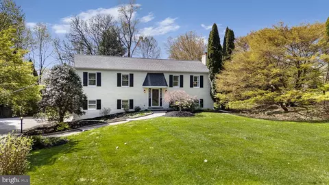 478 Douglas Dr, West Chester, PA 19380