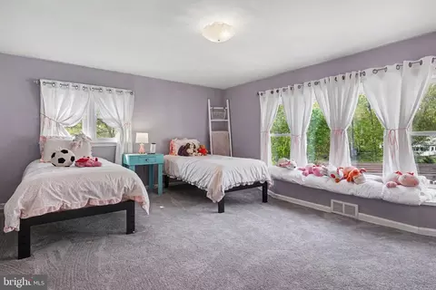 Bedroom - 443 Woodcrest Rd, Wayne, PA 19087 photo 1 of 8