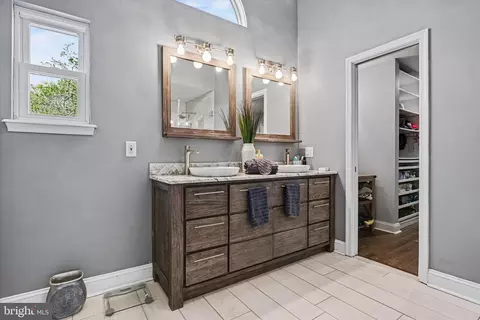 Bath - 443 Woodcrest Rd, Wayne, PA 19087 photo 4 of 4