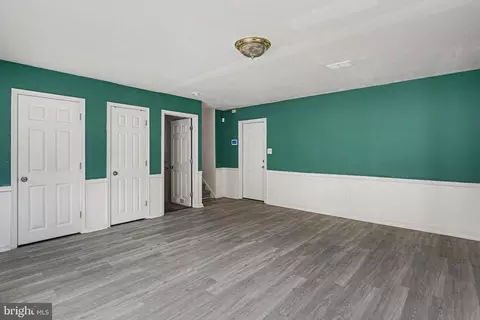 Living - 443 Woodcrest Rd, Wayne, PA 19087 photo 3 of 3