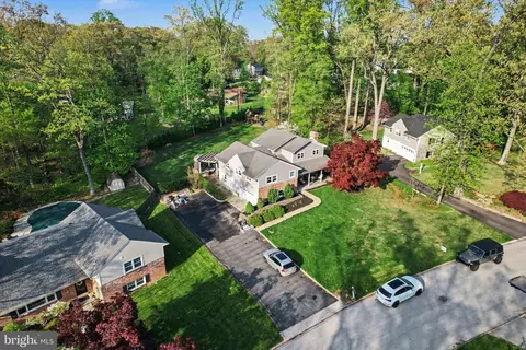 View/Area - 443 Woodcrest Rd, Wayne, PA 19087 photo 3 of 9