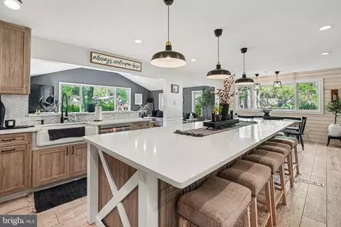 Kitchen - 443 Woodcrest Rd, Wayne, PA 19087 photo 4 of 4