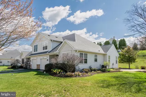 136 Haslan Ln, Coatesville, PA 19320