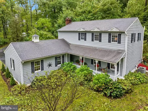 2463 Jones Rd, Pottstown, PA 19465