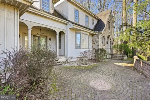 2 Timber Mill Ln, Landenberg, PA 19350