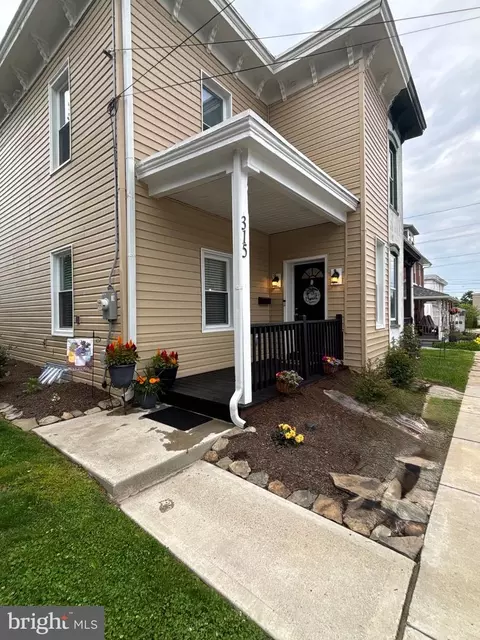 315 Chase St, Oxford, PA 19363