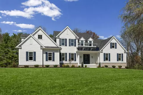 102 Knoxlyn Farm Dr, Kennett Square, PA 19348