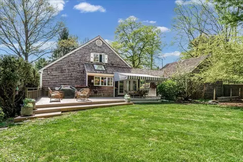 Exterior - 623 S Waterloo Rd, Devon, PA 19333 photo 7 of 9