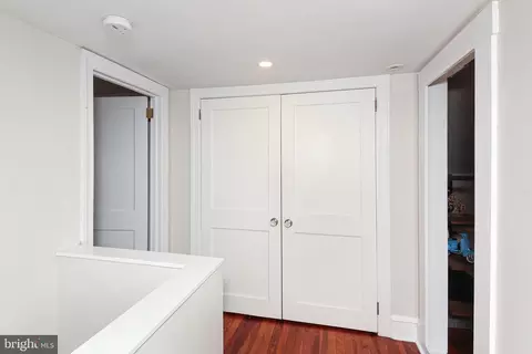 Entry Way - 20 Hillside Rd, Wayne, PA 19087 photo 4 of 4